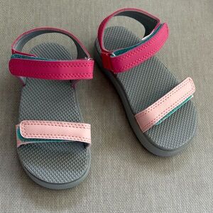 Toddler NWOT Adjustable Sandals in Bright Pink & Light Pink
